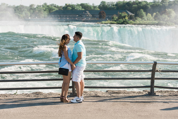 Surprise Engagement in Niagara Falls